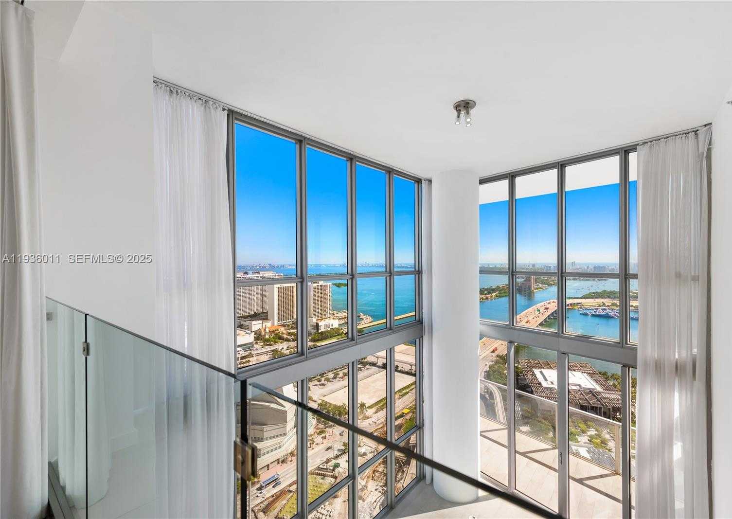 Small Image of 1100 BISCAYNE BLVD #4307, Miami Number 31