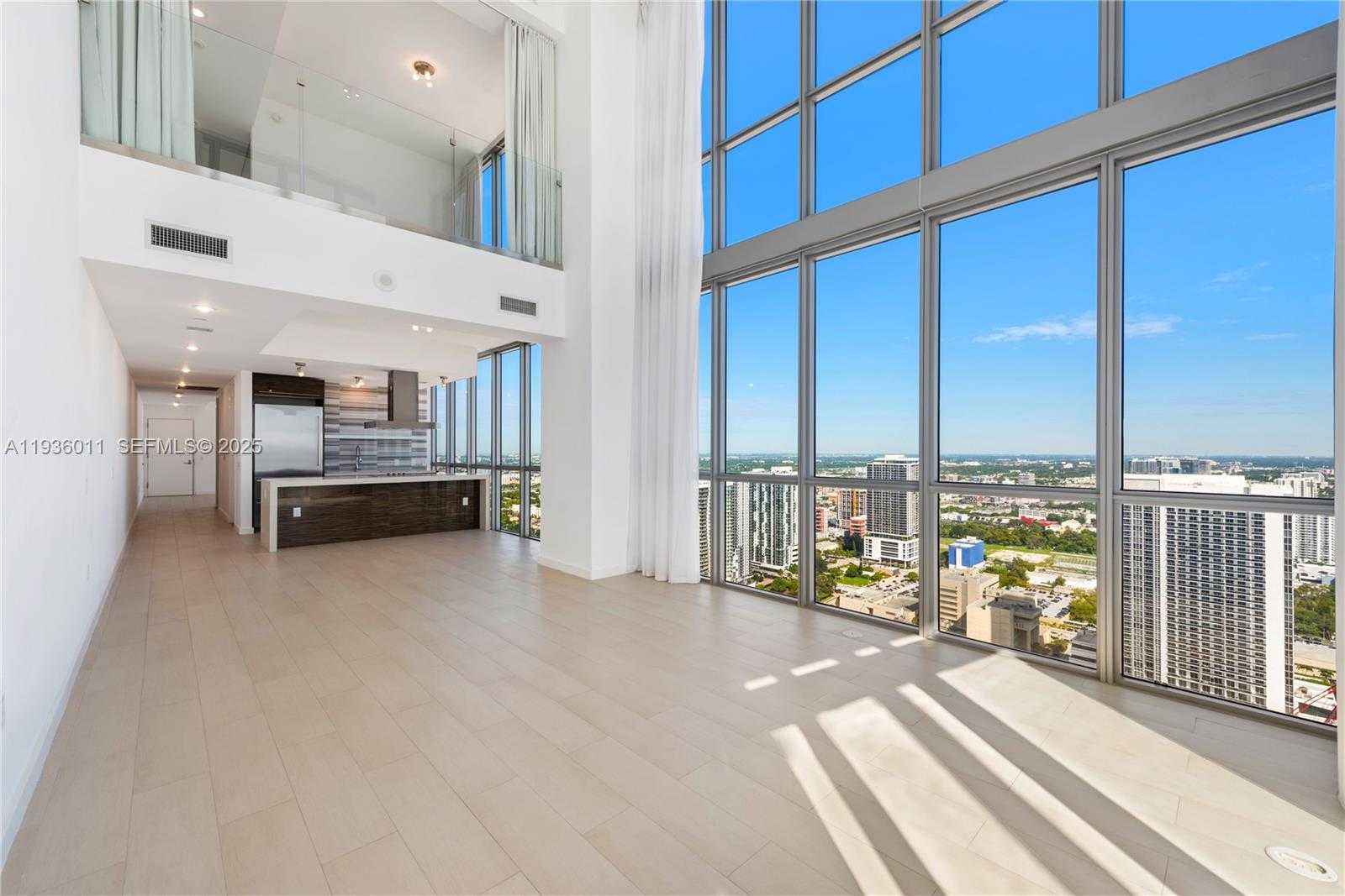 Small Image of 1100 BISCAYNE BLVD #4307, Miami Number 34