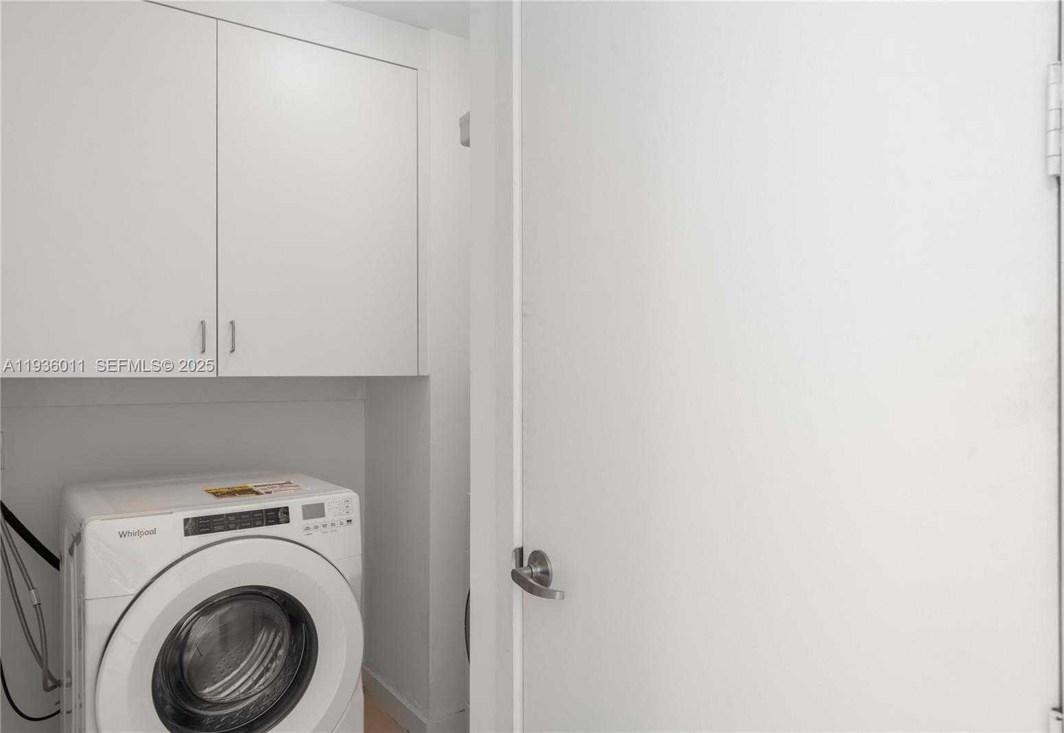 Small Image of 1100 BISCAYNE BLVD #4307, Miami Number 8