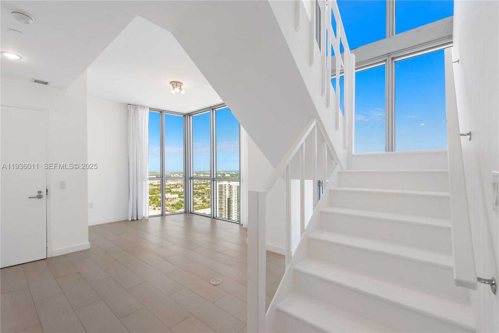 Small Image of 1100 BISCAYNE BLVD #4307, Miami Number 9