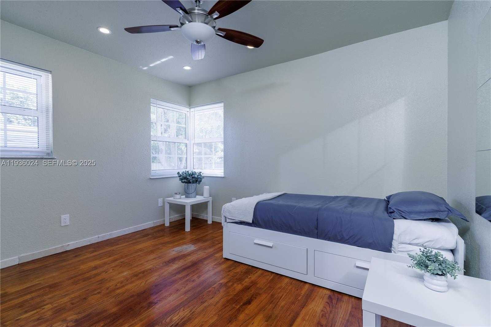 Small Image of 250 NORTH EAST 48TH ST, Miami Number 16