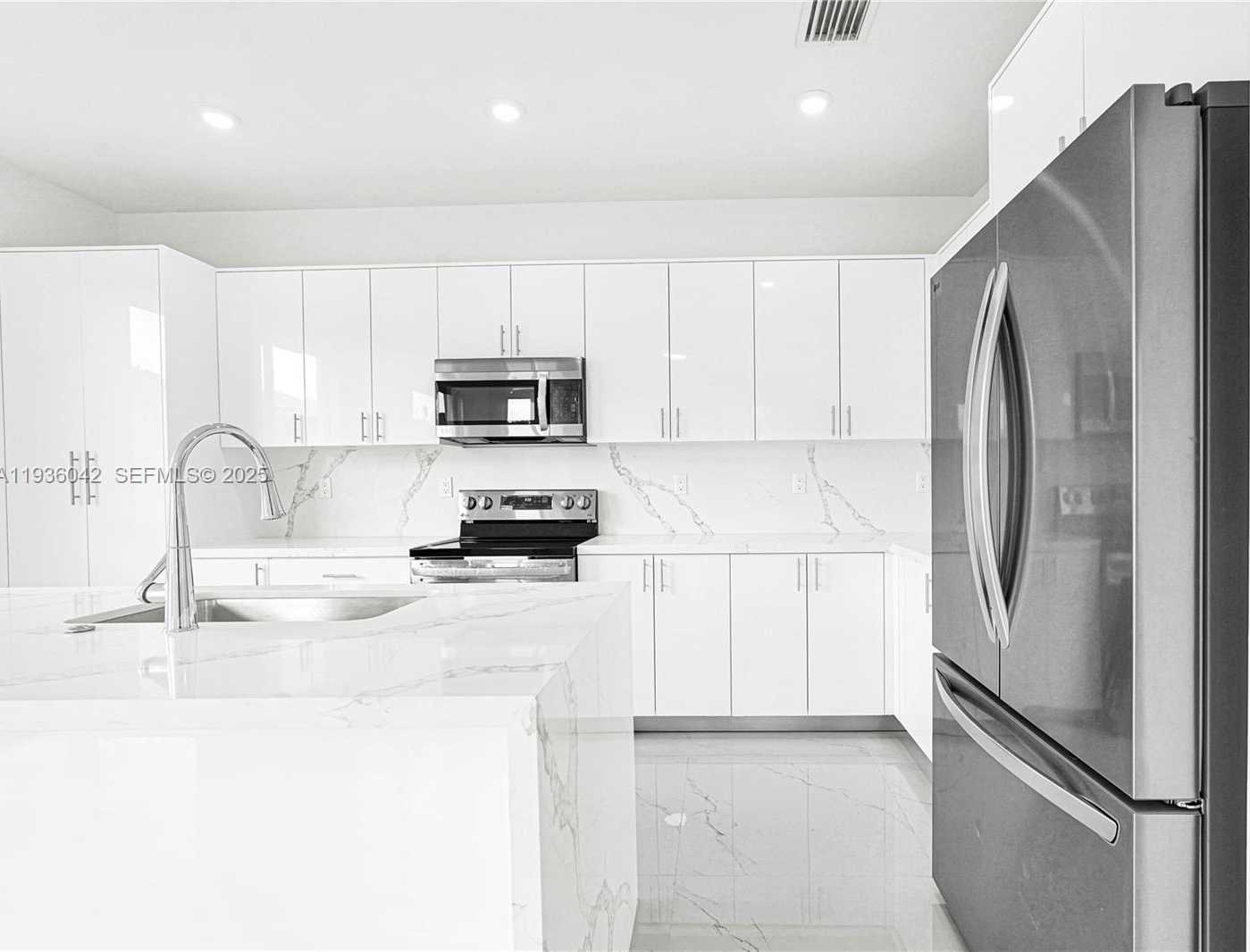 Small Image of 22431 SOUTH WEST 125 AVE #19B, Miami Number 10
