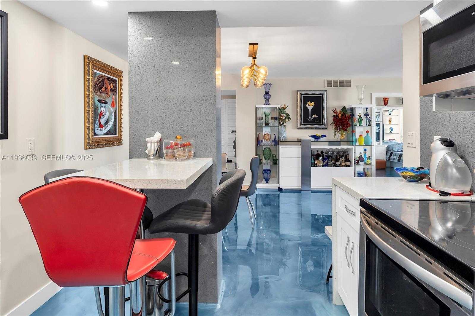 Small Image of 1833 SOUTH OCEAN DR #1709, Hallandale Beach Number 12