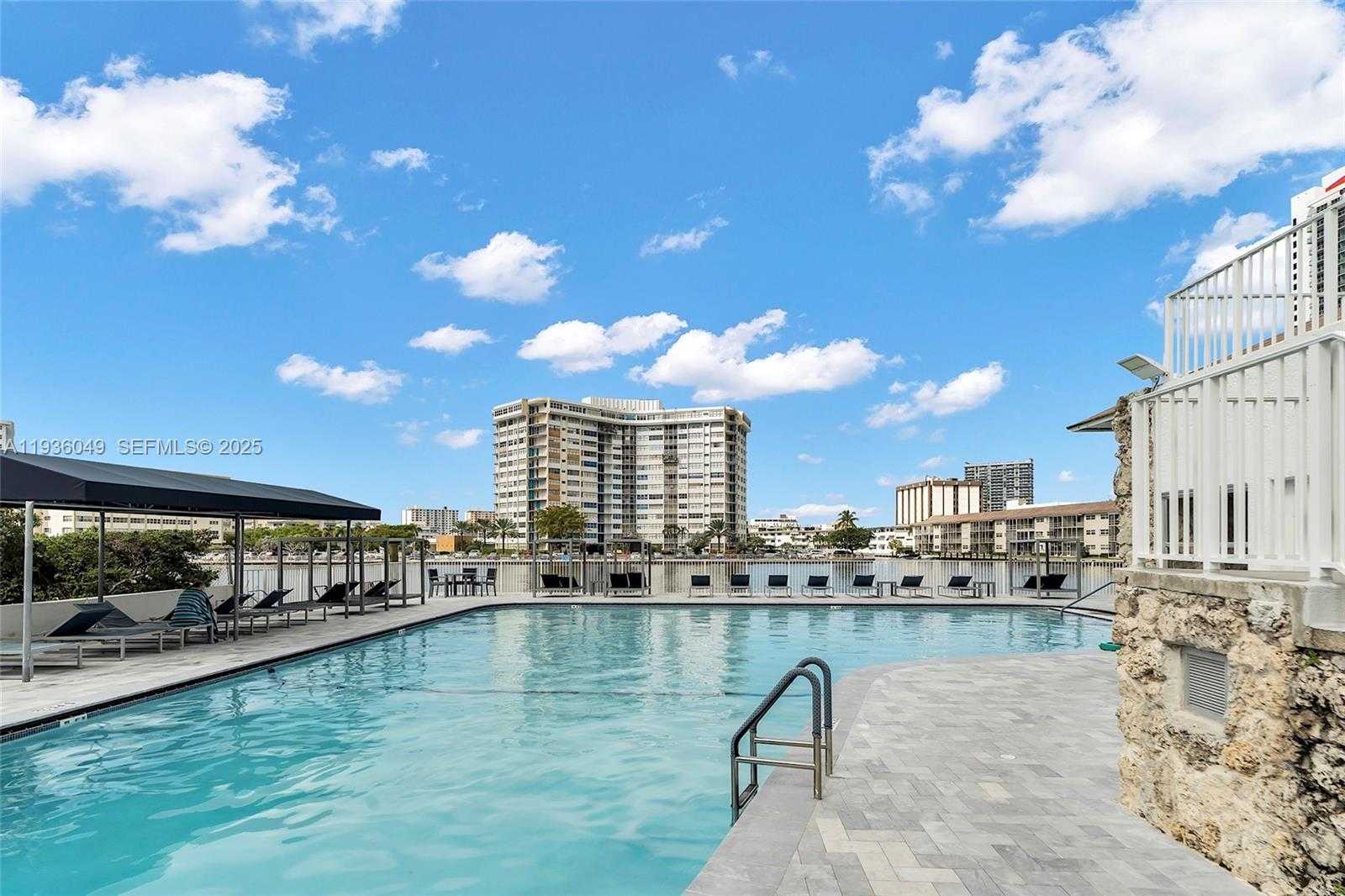 Small Image of 1833 SOUTH OCEAN DR #1709, Hallandale Beach Number 40