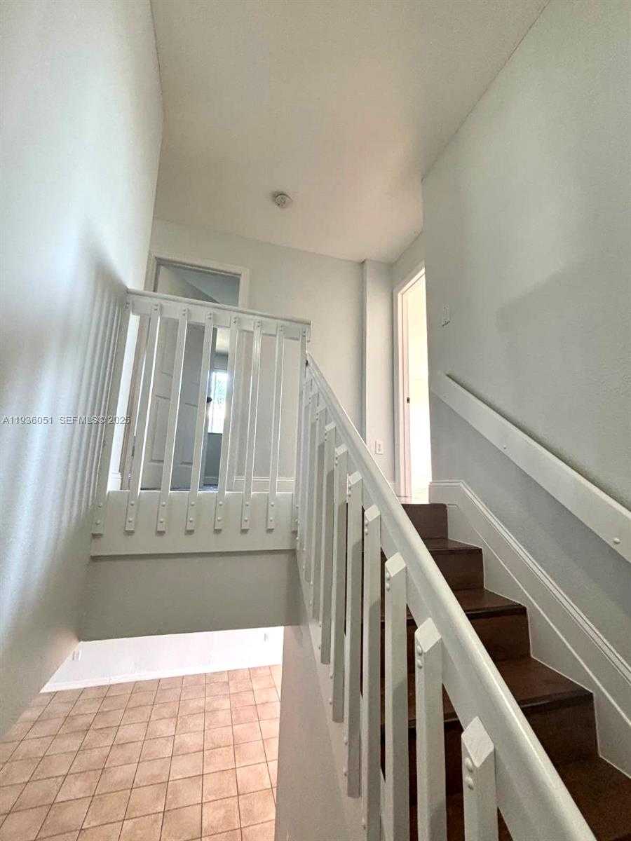 Small Image of 16276 SOUTH WEST 75TH ST, Miami Number 11