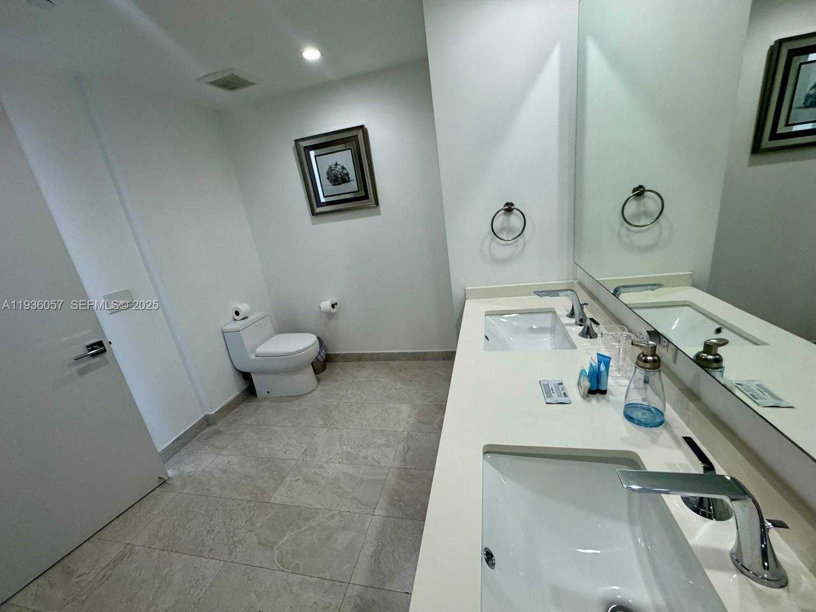 Small Image of 488 NORTH EAST 18 #806, Miami Number 11