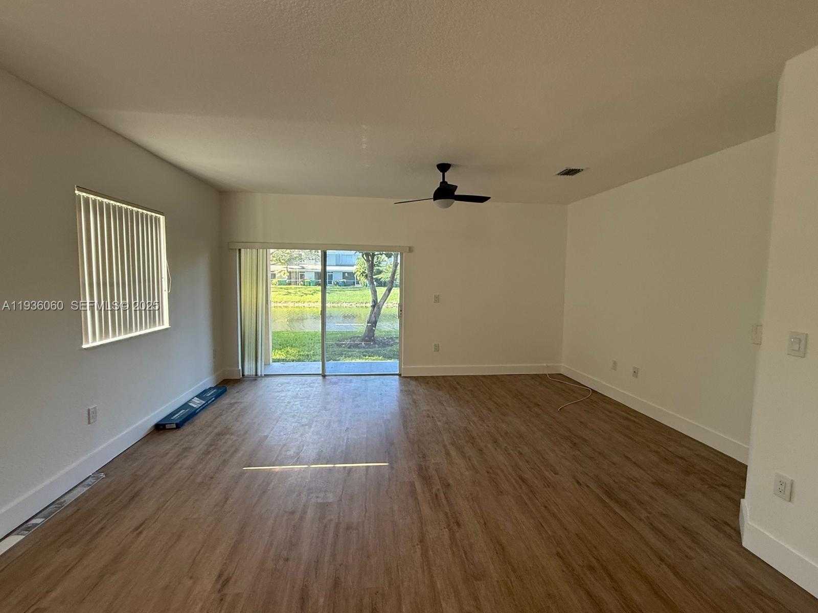 Small Image of 8301 SANTA MONICA TER, Tamarac Number 15