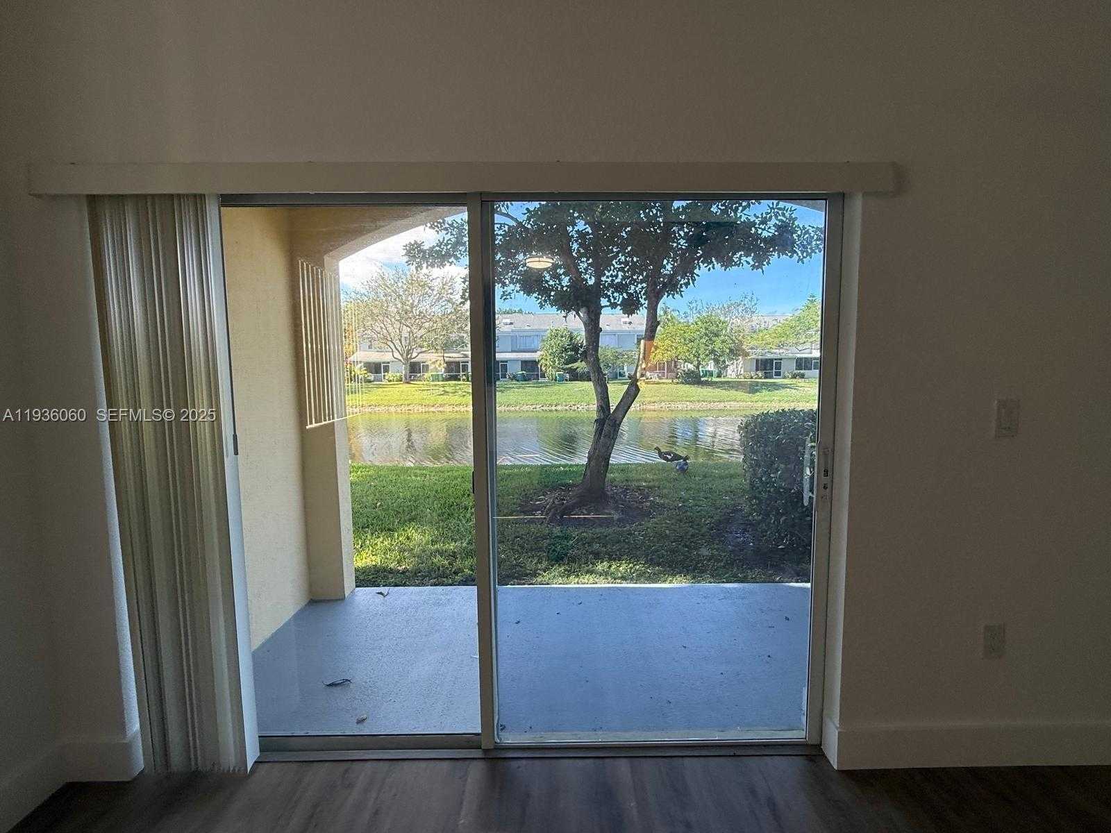 Small Image of 8301 SANTA MONICA TER, Tamarac Number 18