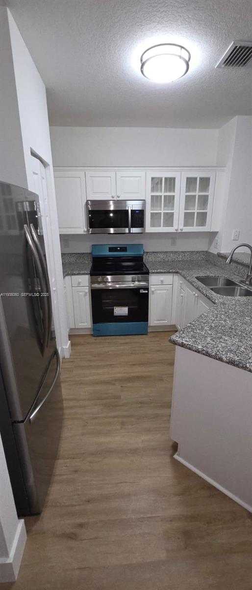 Small Image of 8301 SANTA MONICA TER, Tamarac Number 22