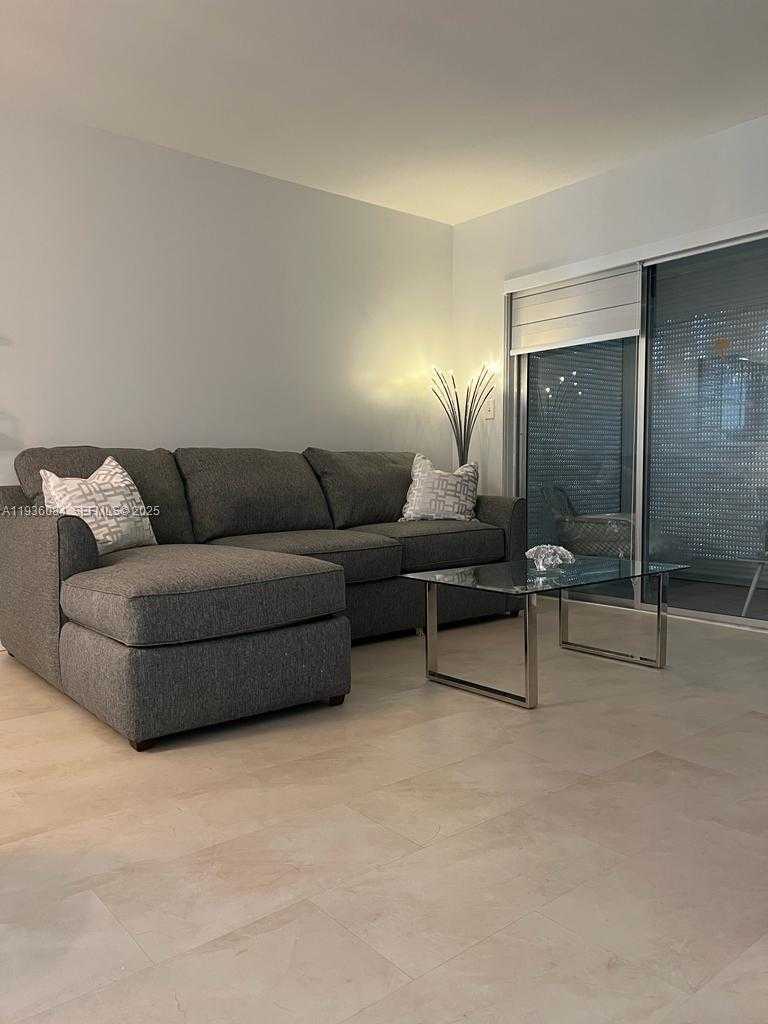 Small Image of 1541 SOUTH OCEAN BLVD #225, Lauderdale By The Sea Number 4