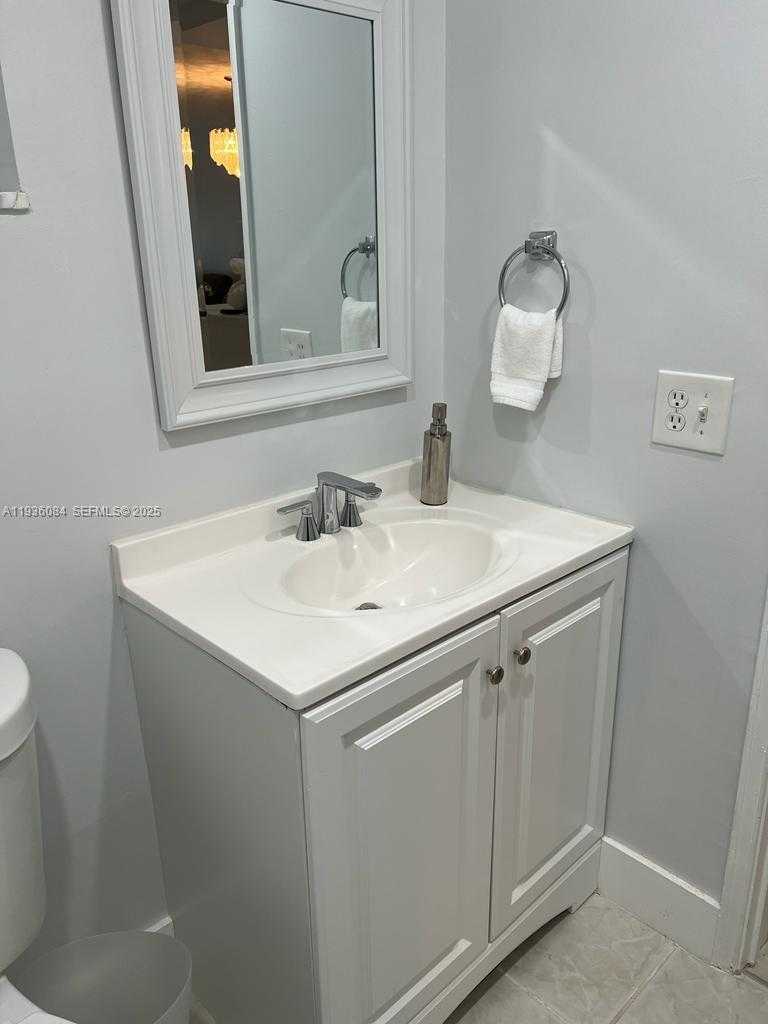 Small Image of 1541 SOUTH OCEAN BLVD #225, Lauderdale By The Sea Number 9