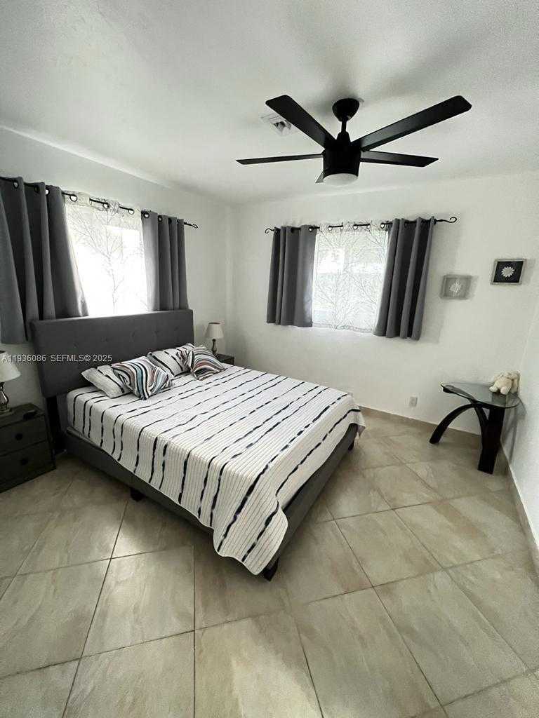 Small Image of 3324 LAKEVIEW BLVD, Delray Beach Number 16