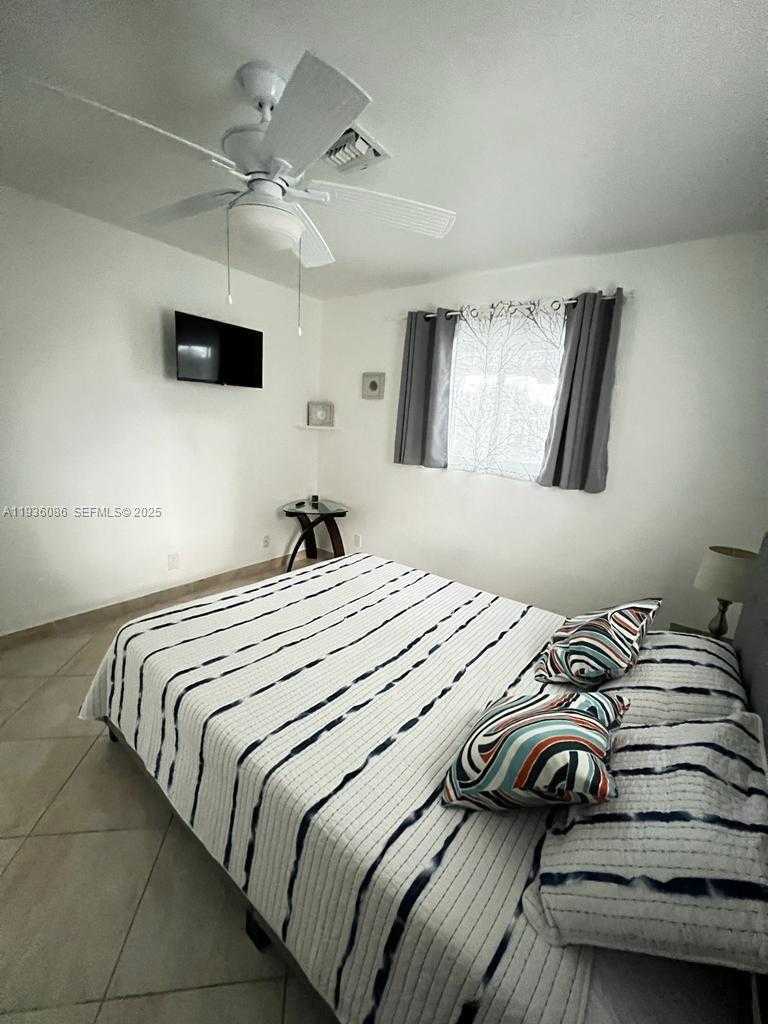 Small Image of 3324 LAKEVIEW BLVD, Delray Beach Number 18