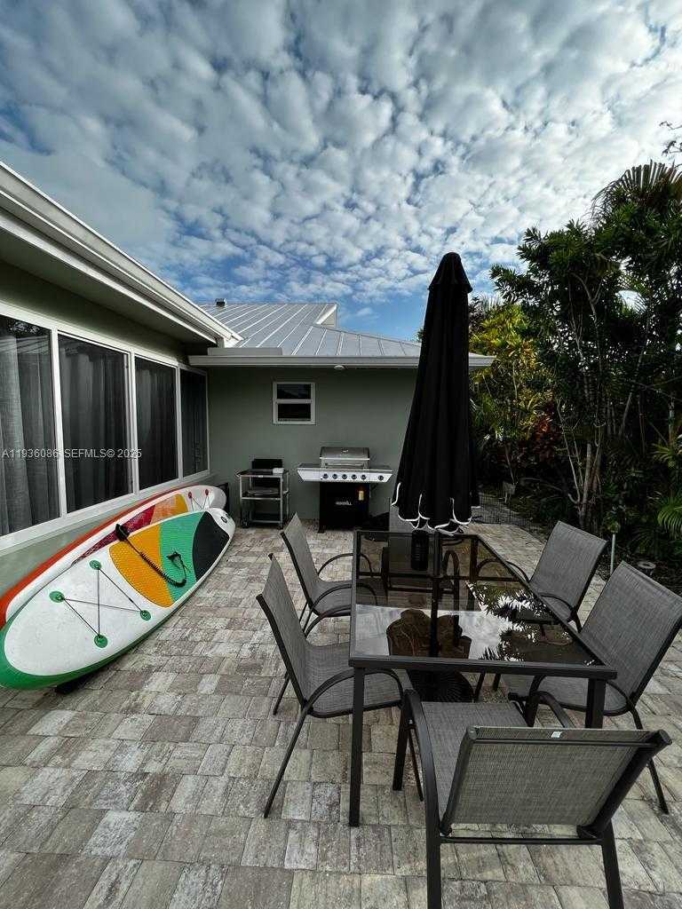 Small Image of 3324 LAKEVIEW BLVD, Delray Beach Number 25