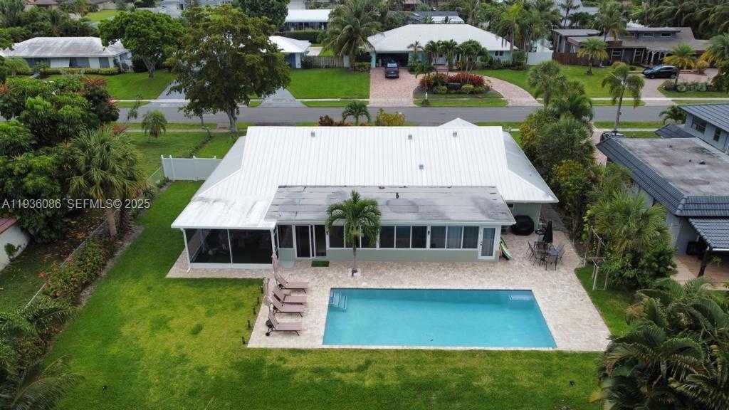 Small Image of 3324 LAKEVIEW BLVD, Delray Beach Number 3