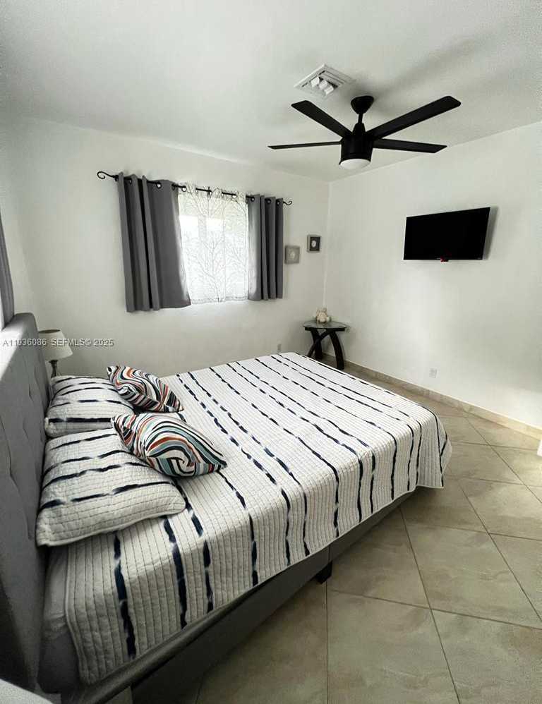 Small Image of 3324 LAKEVIEW BLVD, Delray Beach Number 36