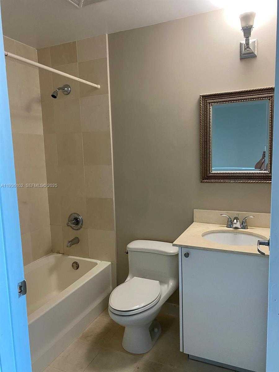 Small Image of 60 SOUTH WEST 13TH ST #1603, Miami Number 10