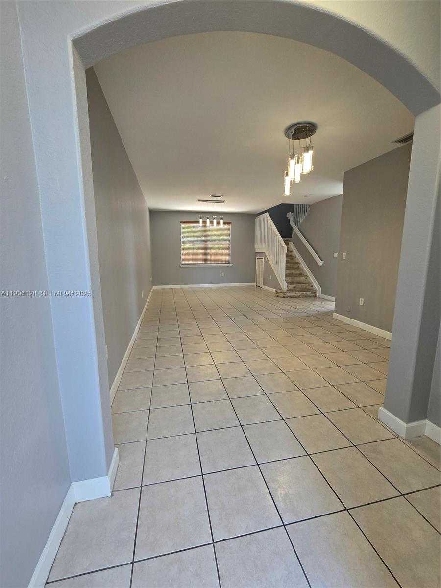Small Image of 5630 NORTH WEST 107TH AVE #1605, Doral Number 3