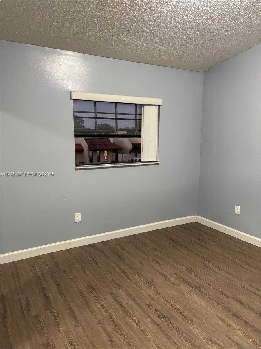 Small Image of 6460 NORTH WEST 192ND TER #6460, Hialeah Number 18