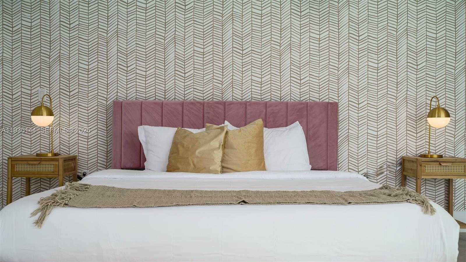 Small Image of 11911 NORTH WEST 2ND ST #., Plantation Number 27