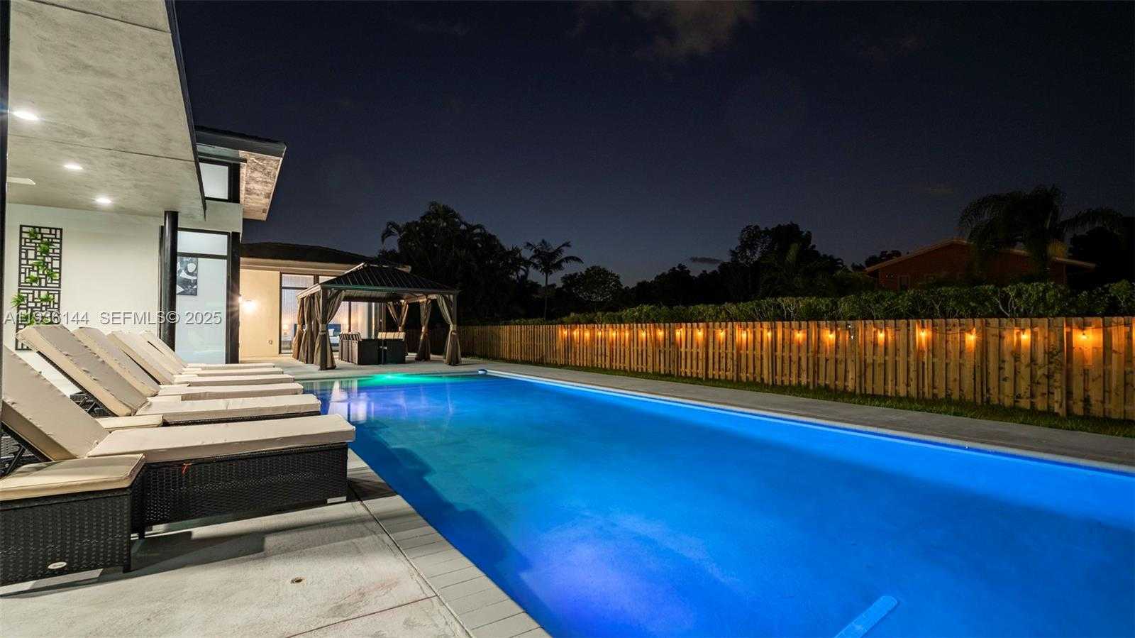 Small Image of 11911 NORTH WEST 2ND ST #., Plantation Number 53