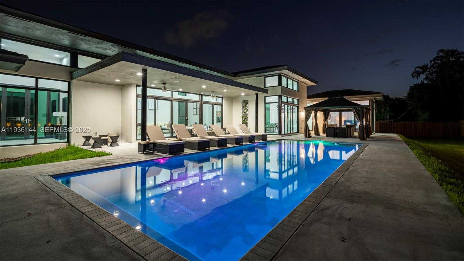 Small Image of 11911 NORTH WEST 2ND ST #., Plantation Number 56