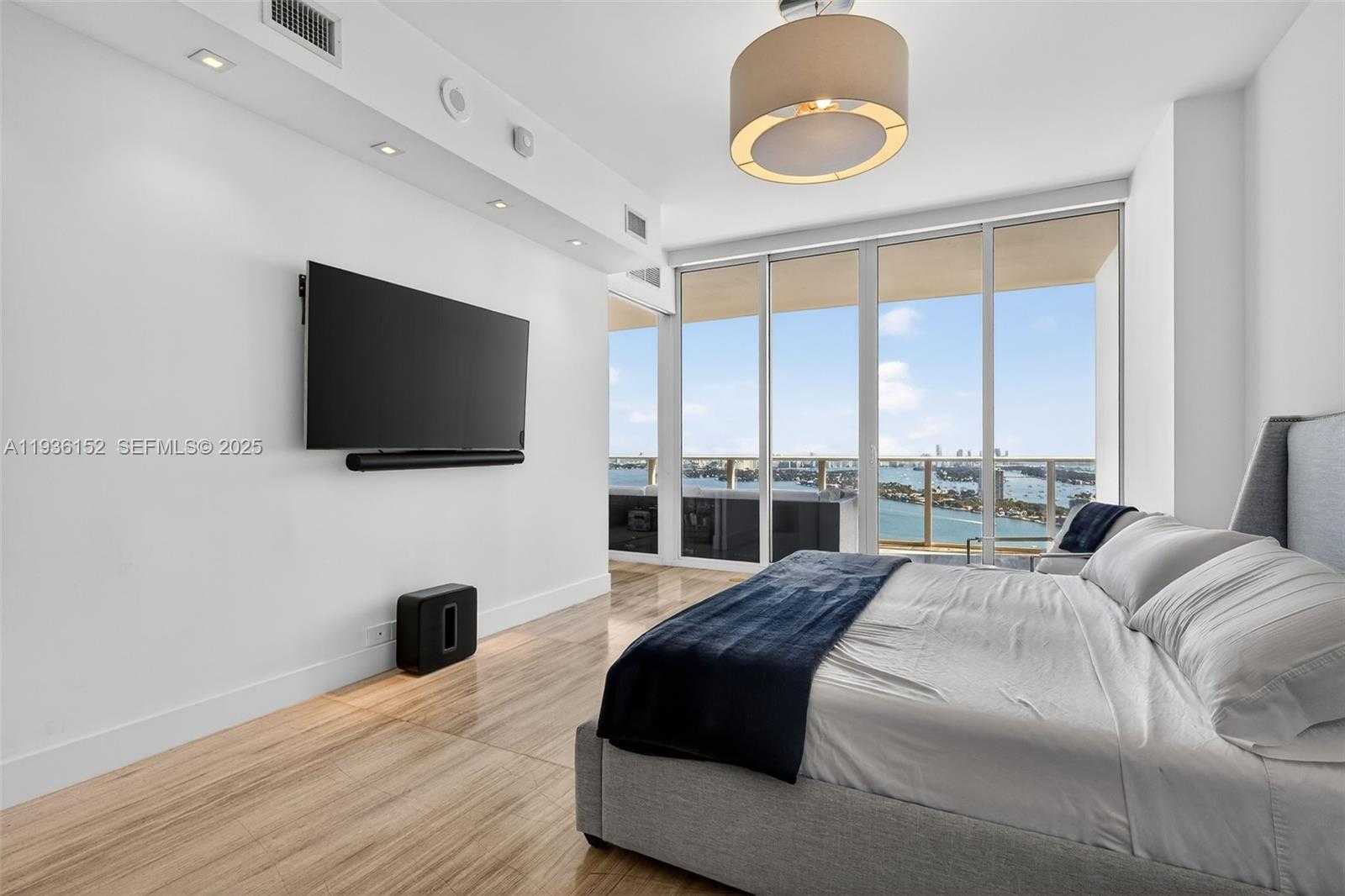 Small Image of 2020 NORTH BAYSHORE DR #3505, Miami Number 13