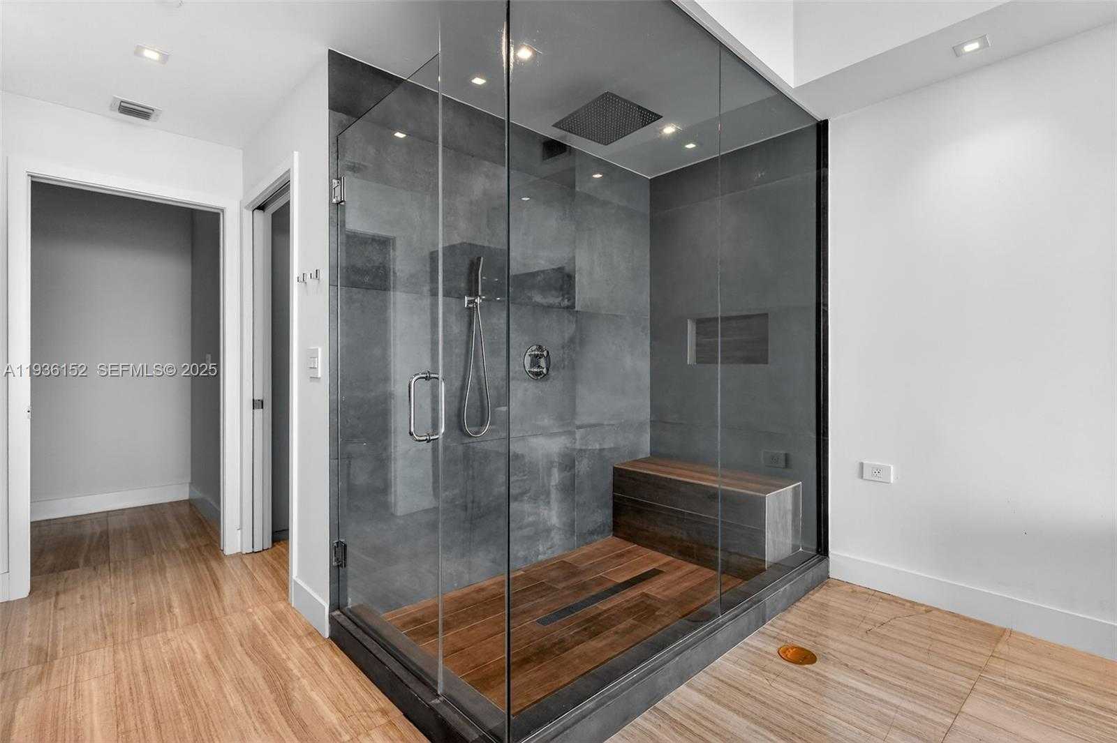 Small Image of 2020 NORTH BAYSHORE DR #3505, Miami Number 14