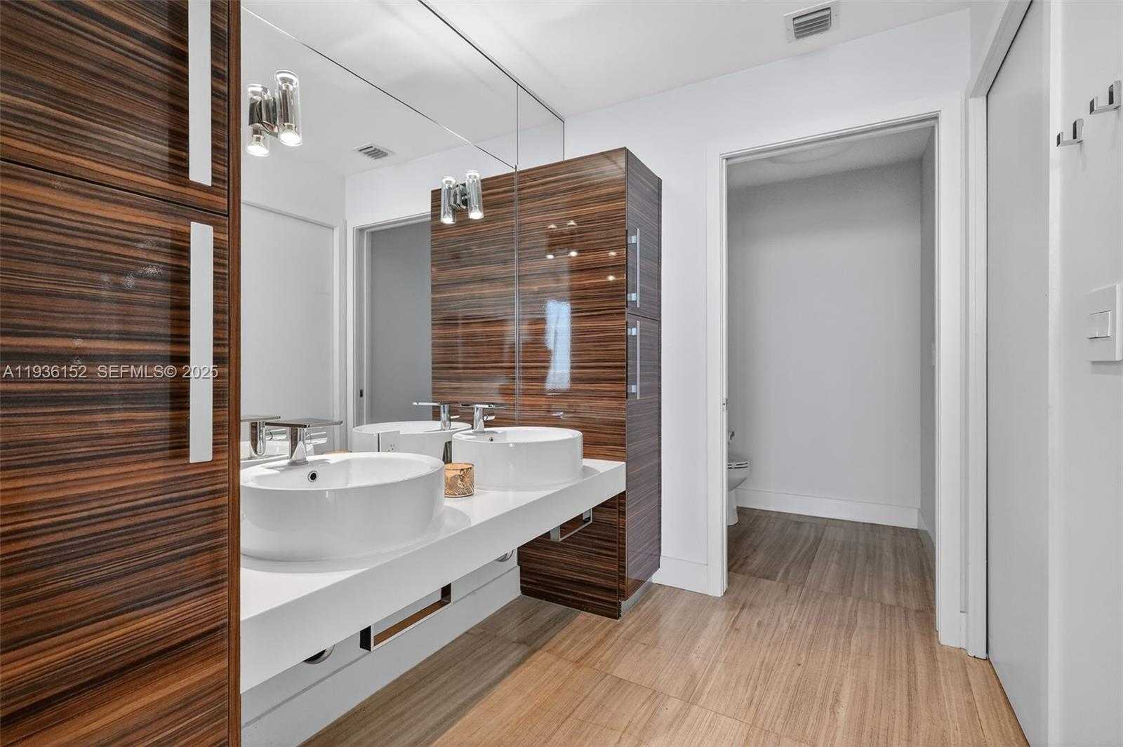 Small Image of 2020 NORTH BAYSHORE DR #3505, Miami Number 15