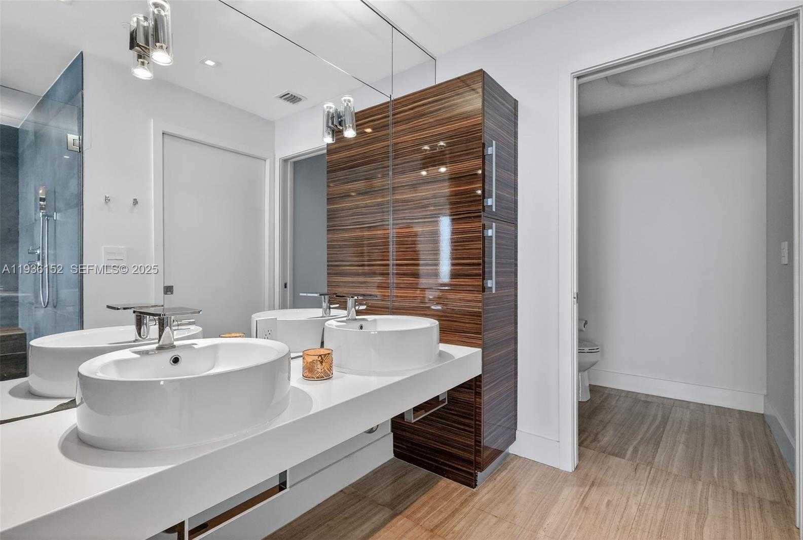 Small Image of 2020 NORTH BAYSHORE DR #3505, Miami Number 16