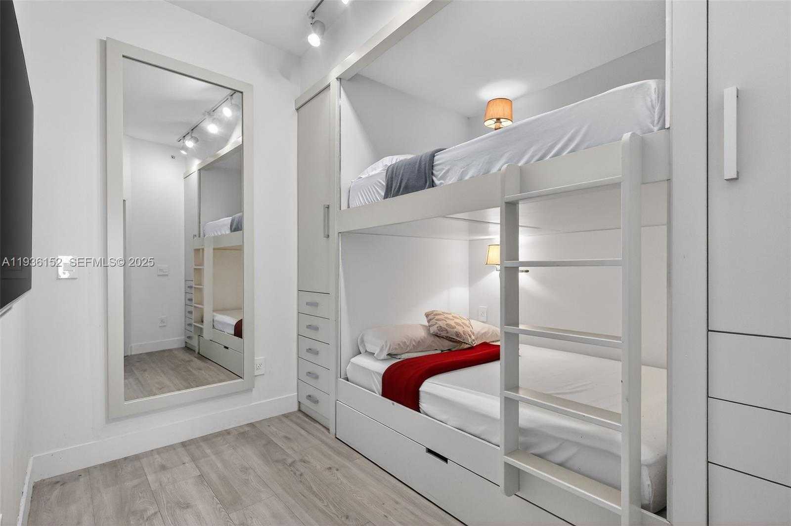 Small Image of 2020 NORTH BAYSHORE DR #3505, Miami Number 19