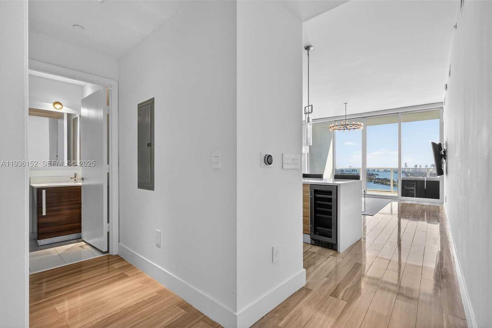 Small Image of 2020 NORTH BAYSHORE DR #3505, Miami Number 3