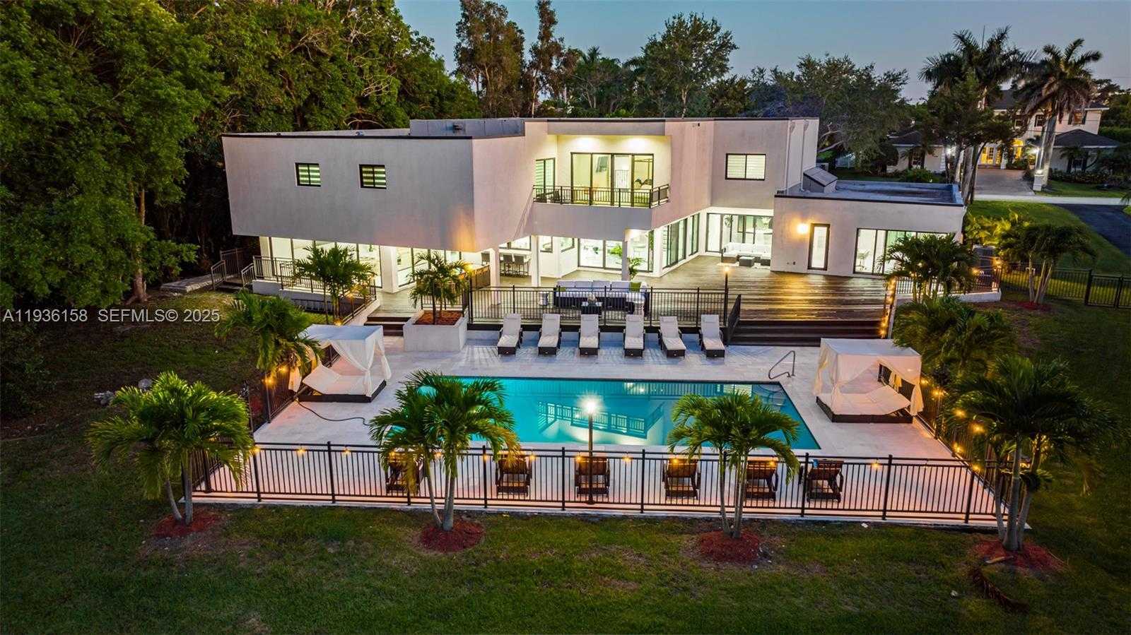 Small Image of 11861 NORTH WEST 4TH ST #., Plantation Number 1