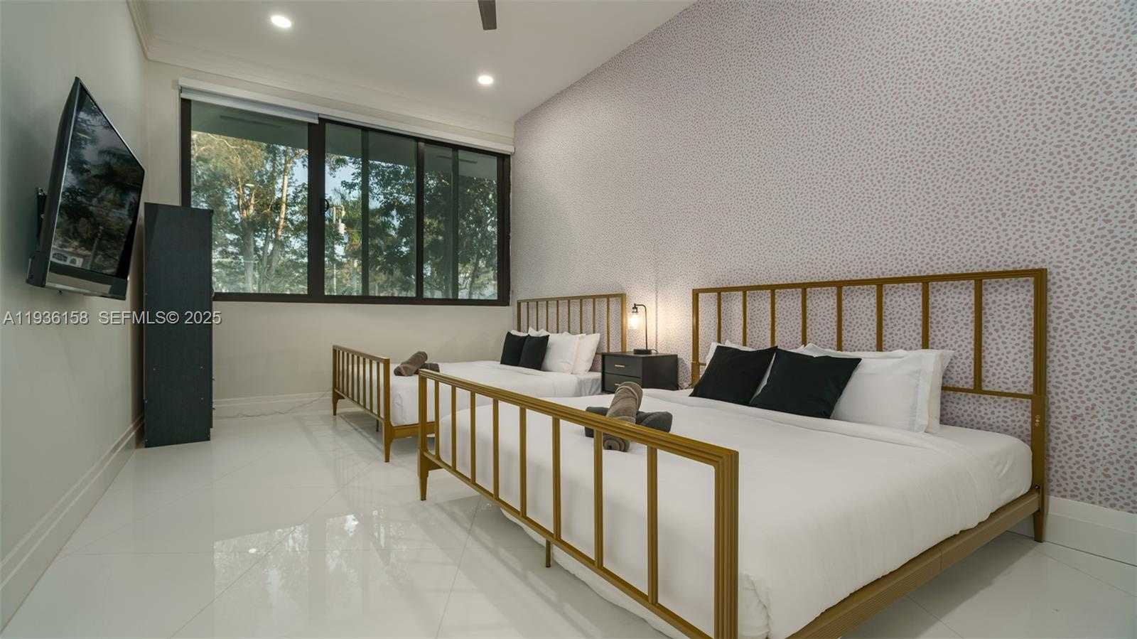 Small Image of 11861 NORTH WEST 4TH ST #., Plantation Number 45