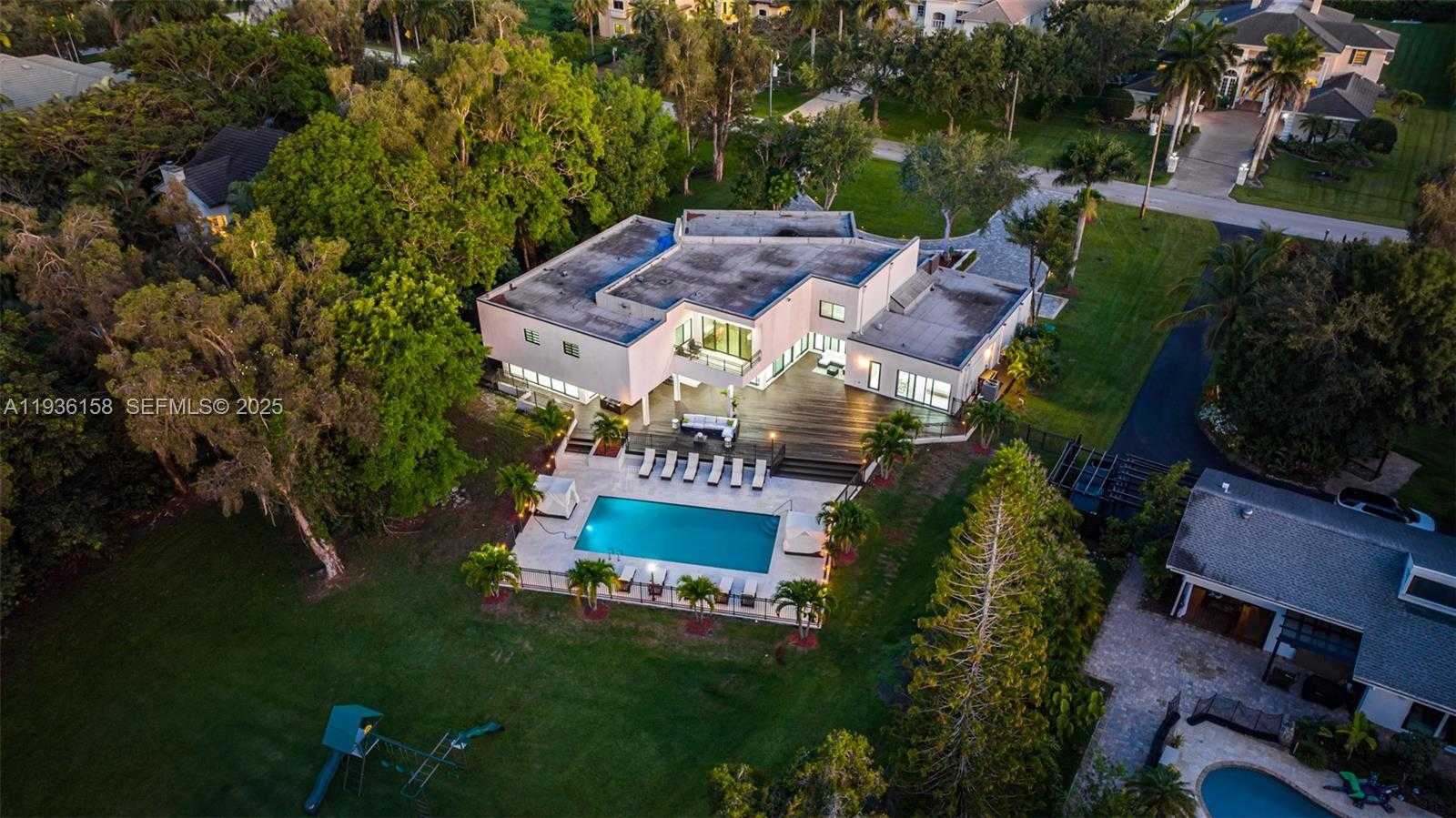 Small Image of 11861 NORTH WEST 4TH ST #., Plantation Number 7