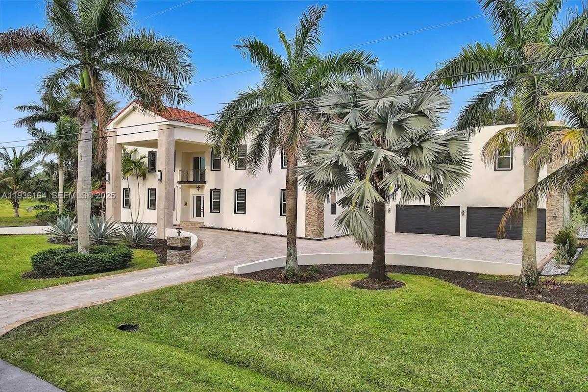 Small Image of 1430 NORTH WEST 114TH AVE #., Plantation Number 5