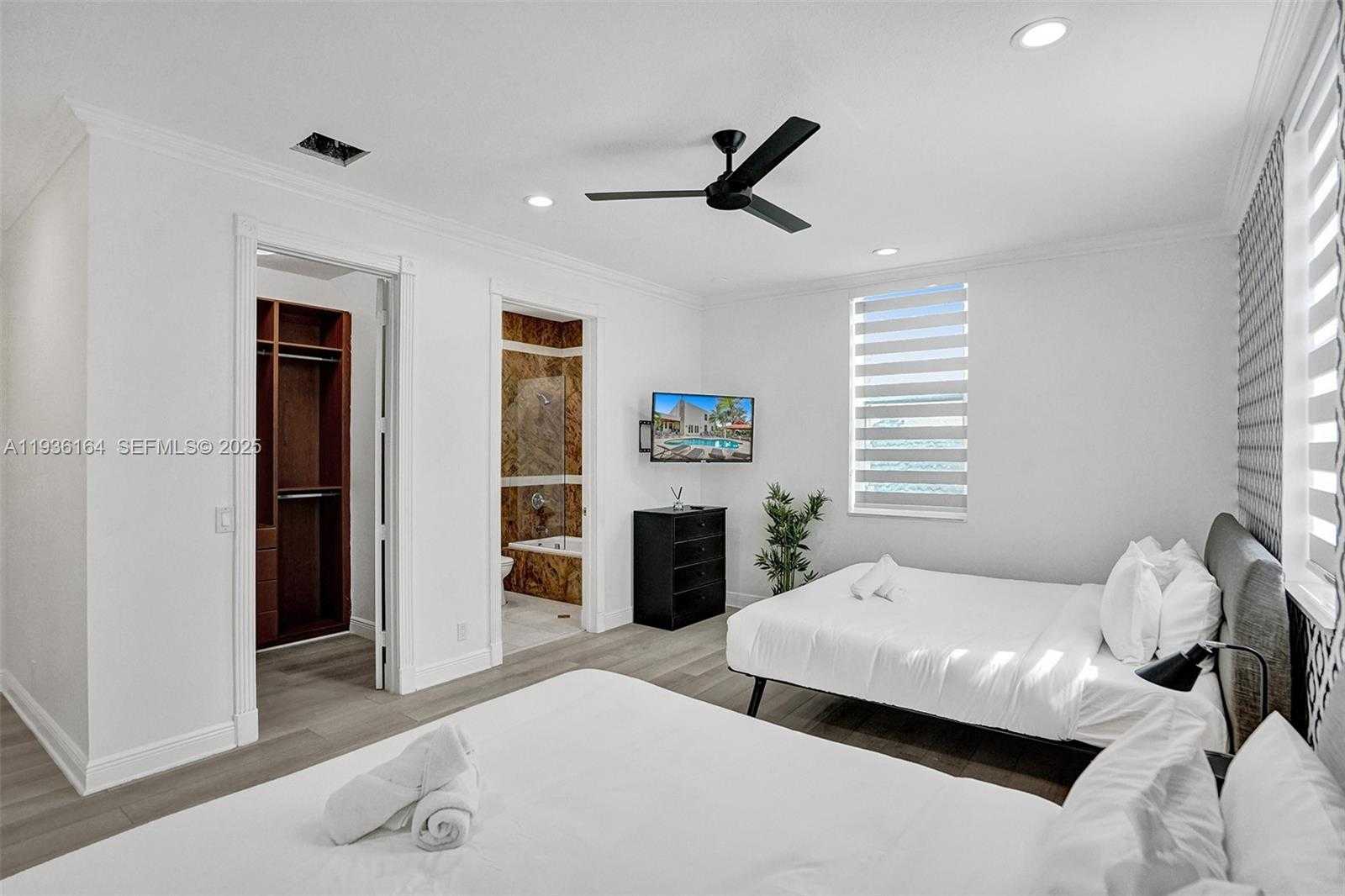 Small Image of 1430 NORTH WEST 114TH AVE #., Plantation Number 76