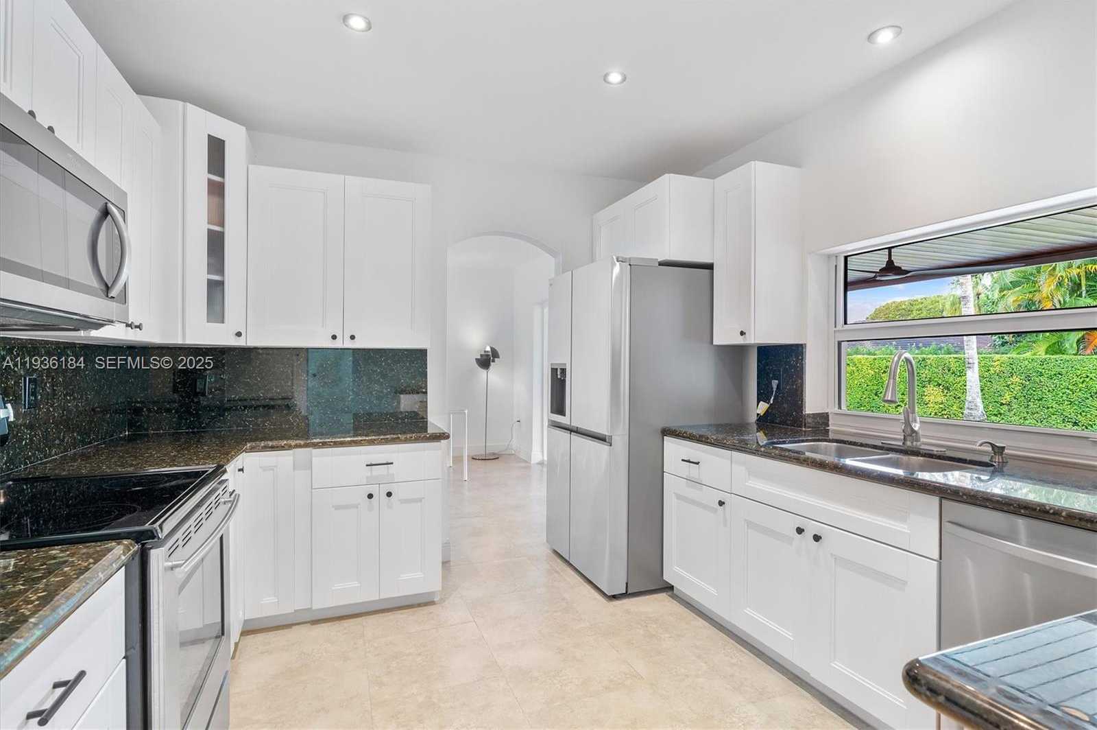 Small Image of 7421 SOUTH WEST 145TH TER, Palmetto Bay Number 12