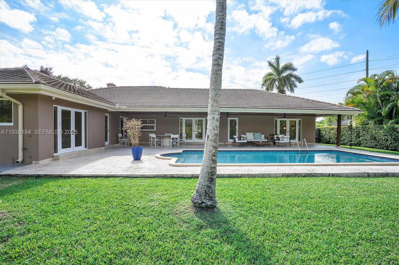 Small Image of 7421 SOUTH WEST 145TH TER, Palmetto Bay Number 36