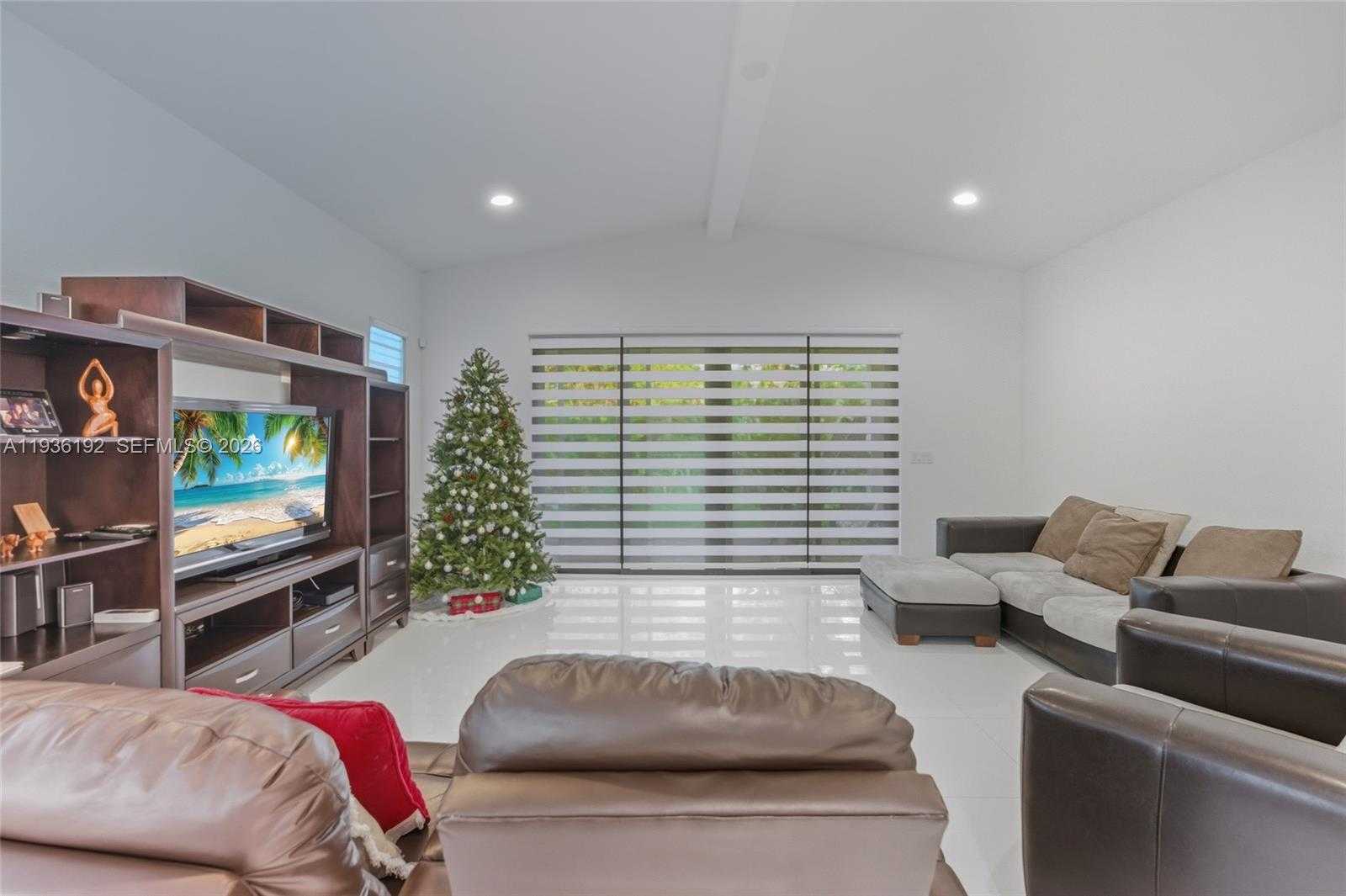 Small Image of 9220 EAST MERIDIAN DR, Parkland Number 13