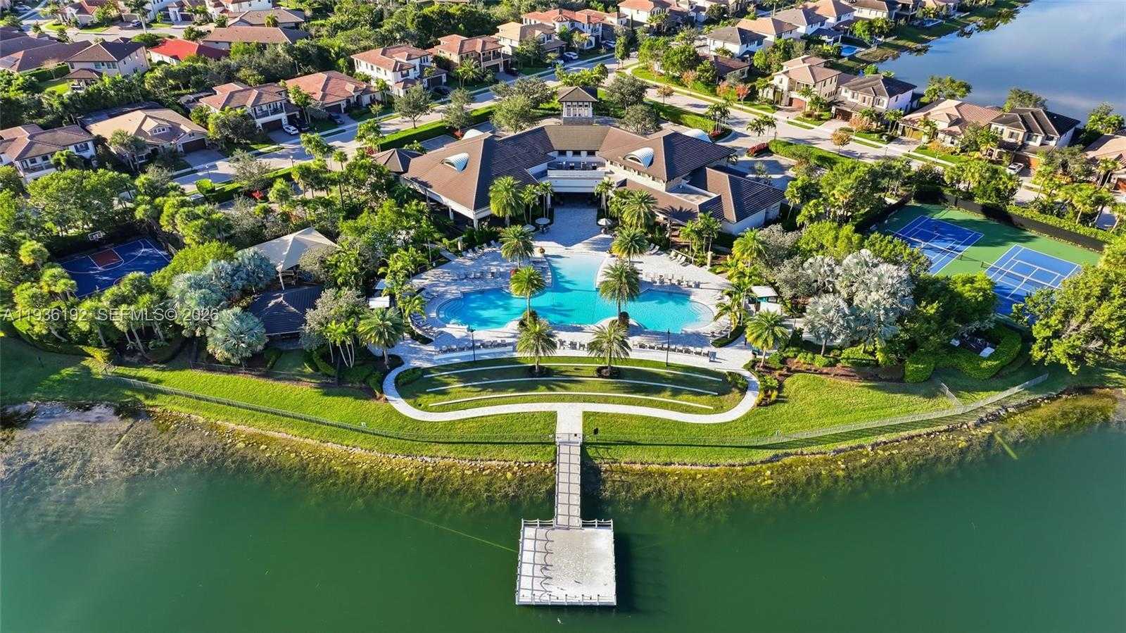 Small Image of 9220 EAST MERIDIAN DR, Parkland Number 52