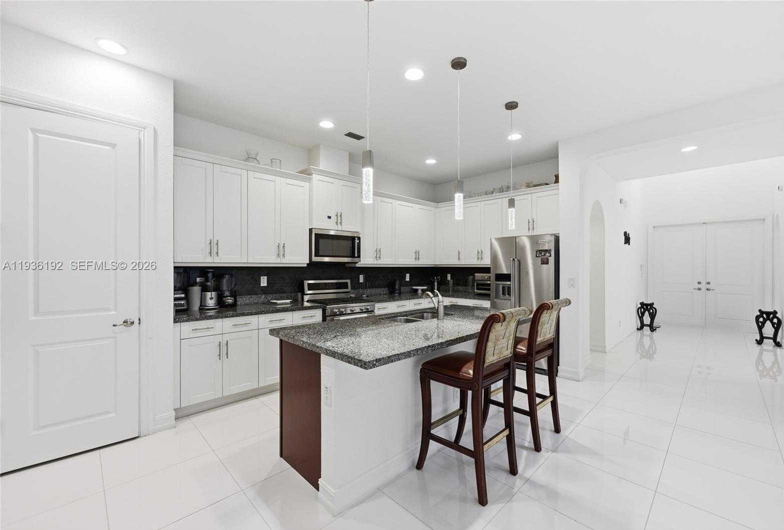 Small Image of 9220 EAST MERIDIAN DR, Parkland Number 9