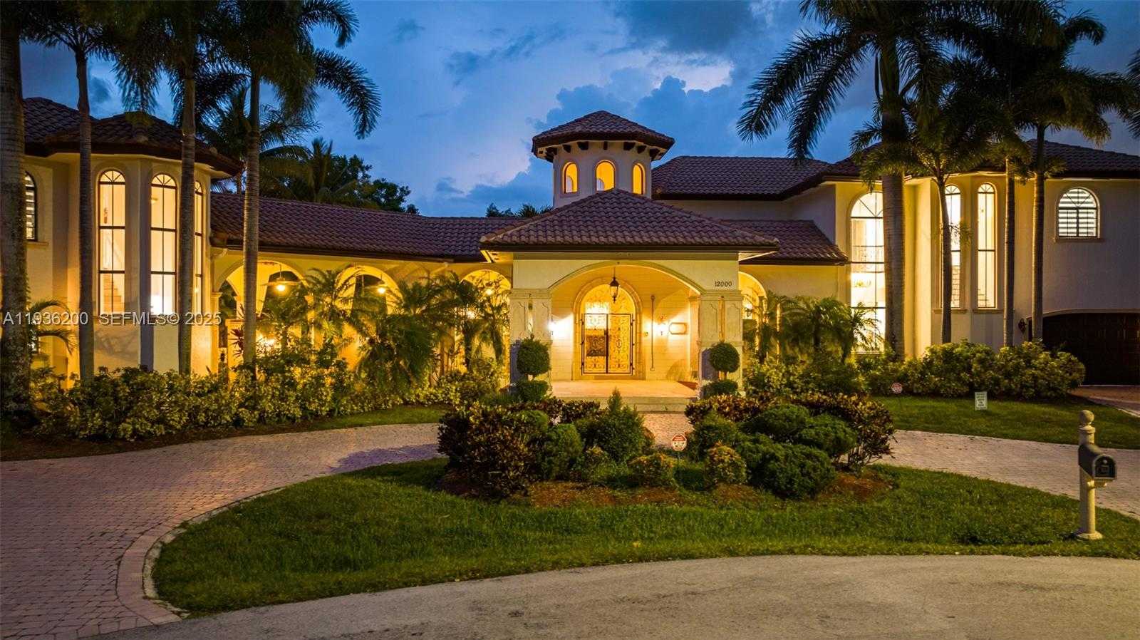 Small Image of 12000 NORTH WEST 6TH ST #., Plantation Number 30