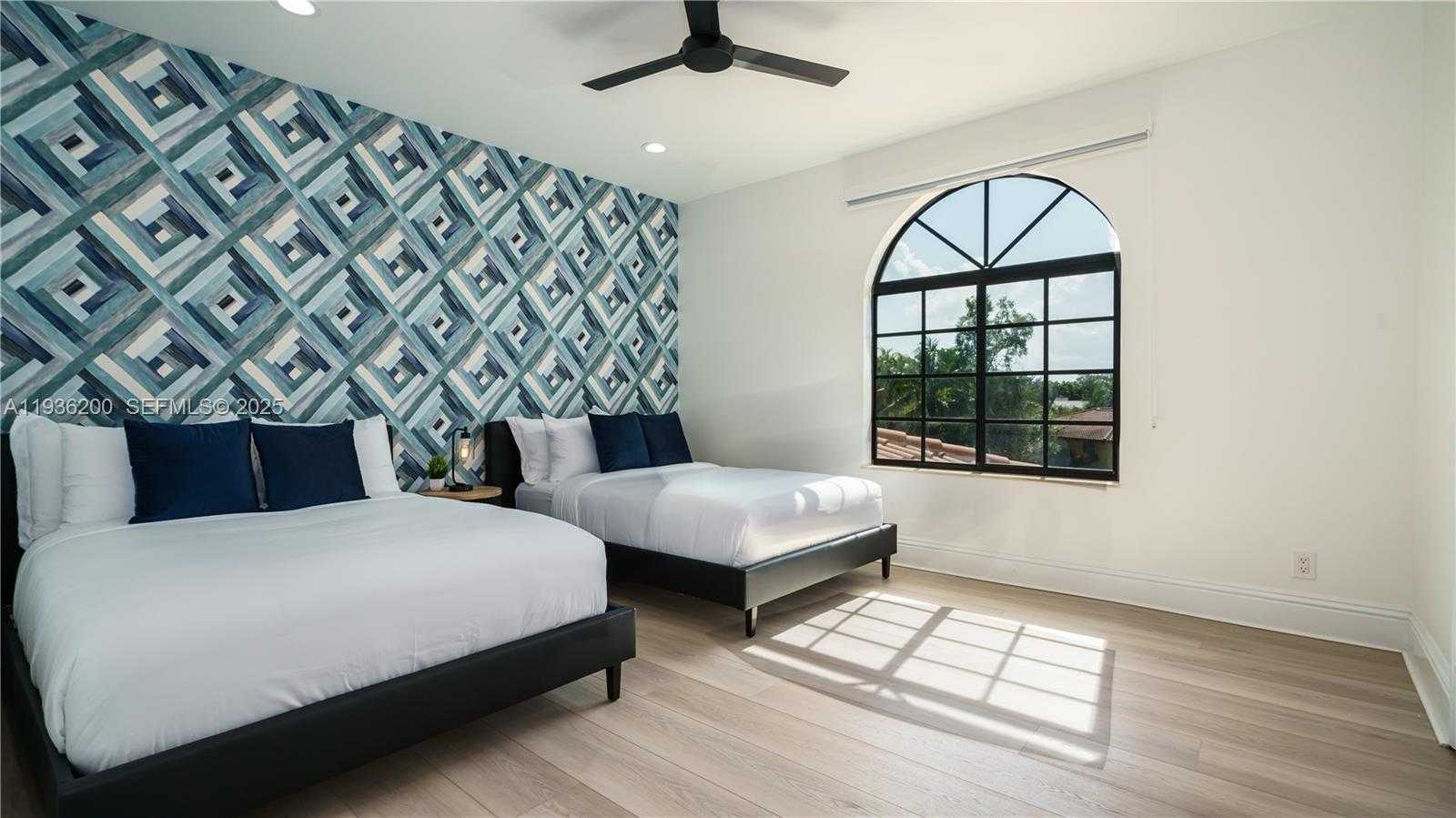 Small Image of 12000 NORTH WEST 6TH ST #., Plantation Number 52