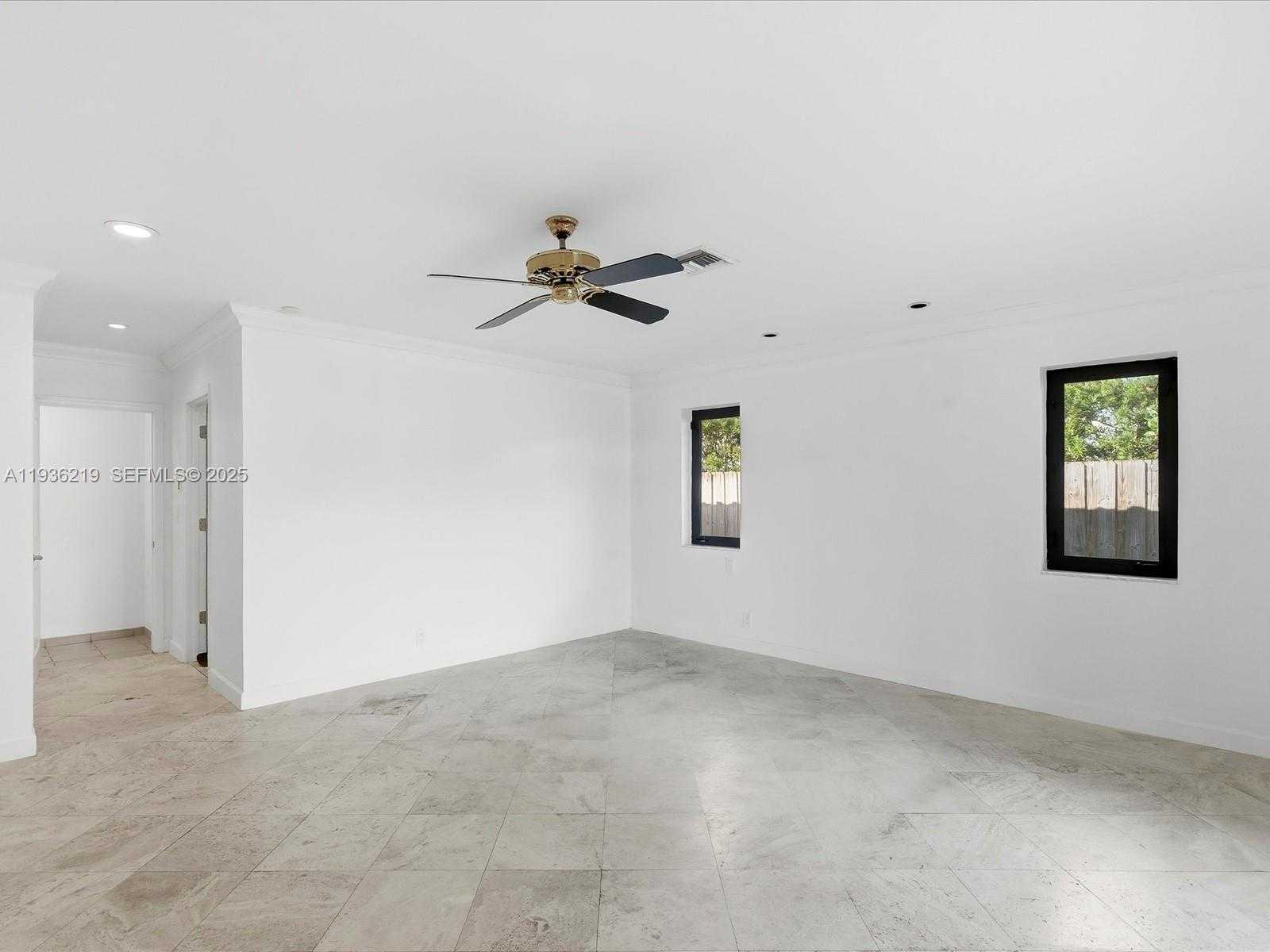 Small Image of 21151 NORTH EAST 22ND CT, Miami Number 32