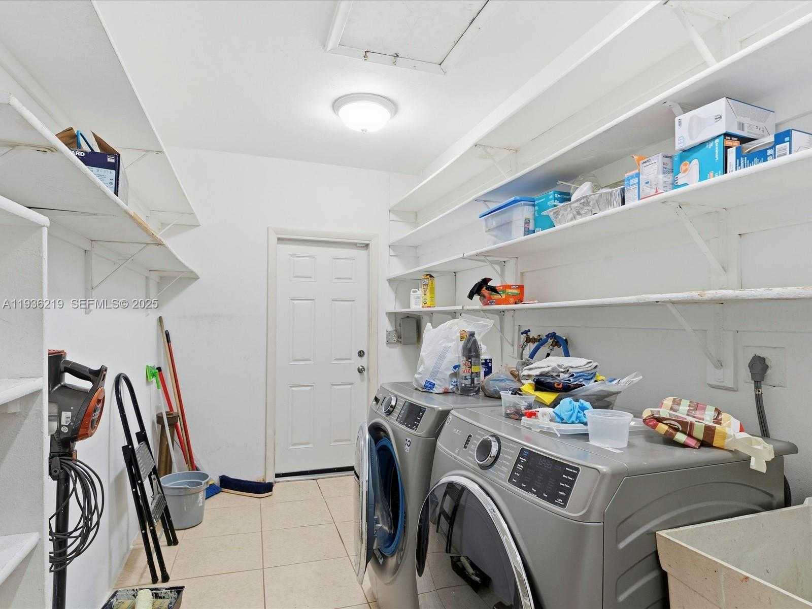 Small Image of 21151 NORTH EAST 22ND CT, Miami Number 38