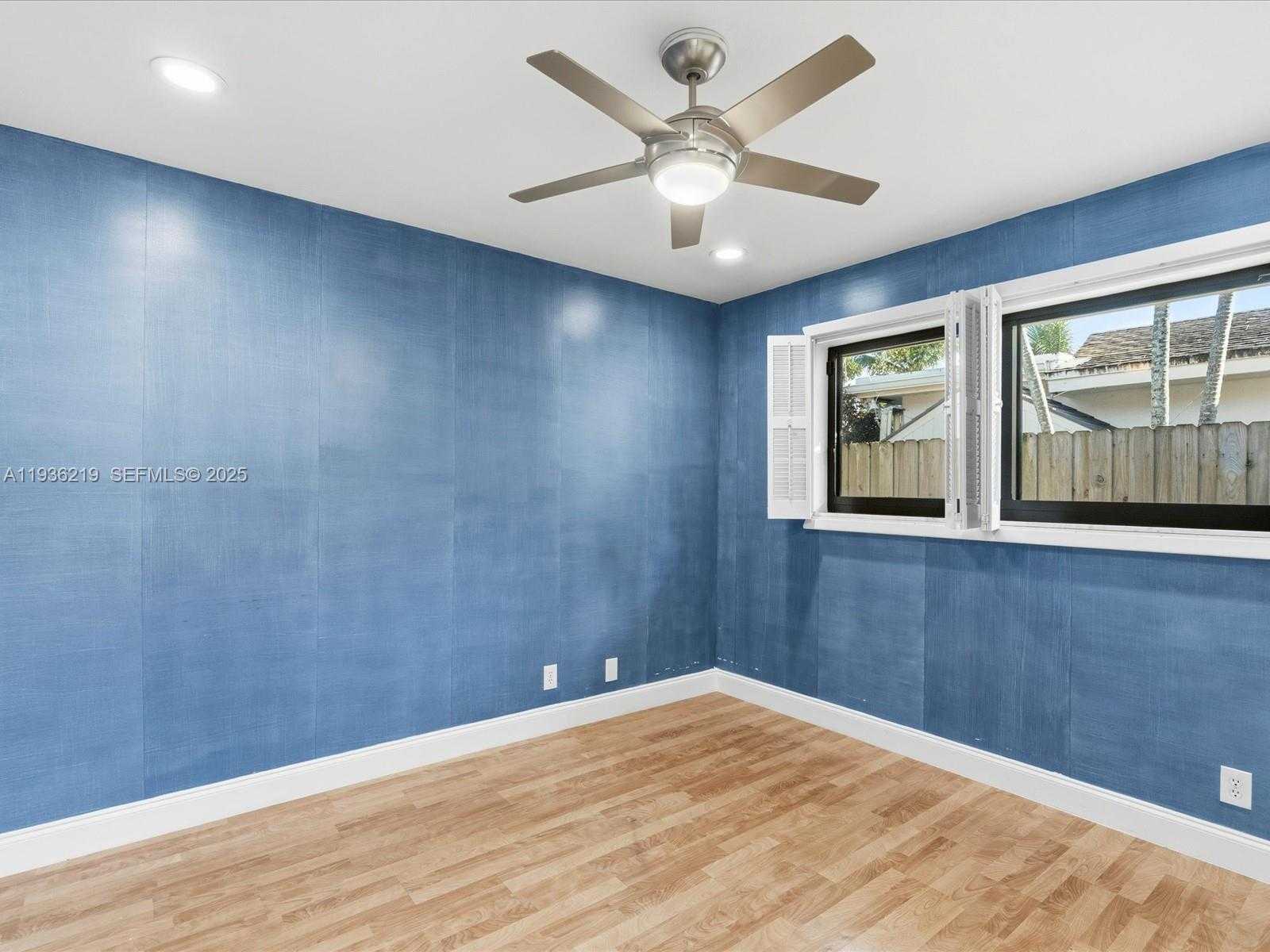 Small Image of 21151 NORTH EAST 22ND CT, Miami Number 43