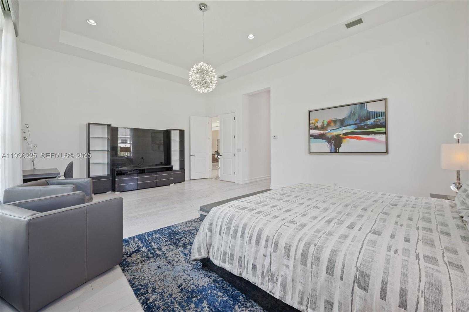 Small Image of 5292 SOUTH STERLING RANCH CIR, Davie Number 15