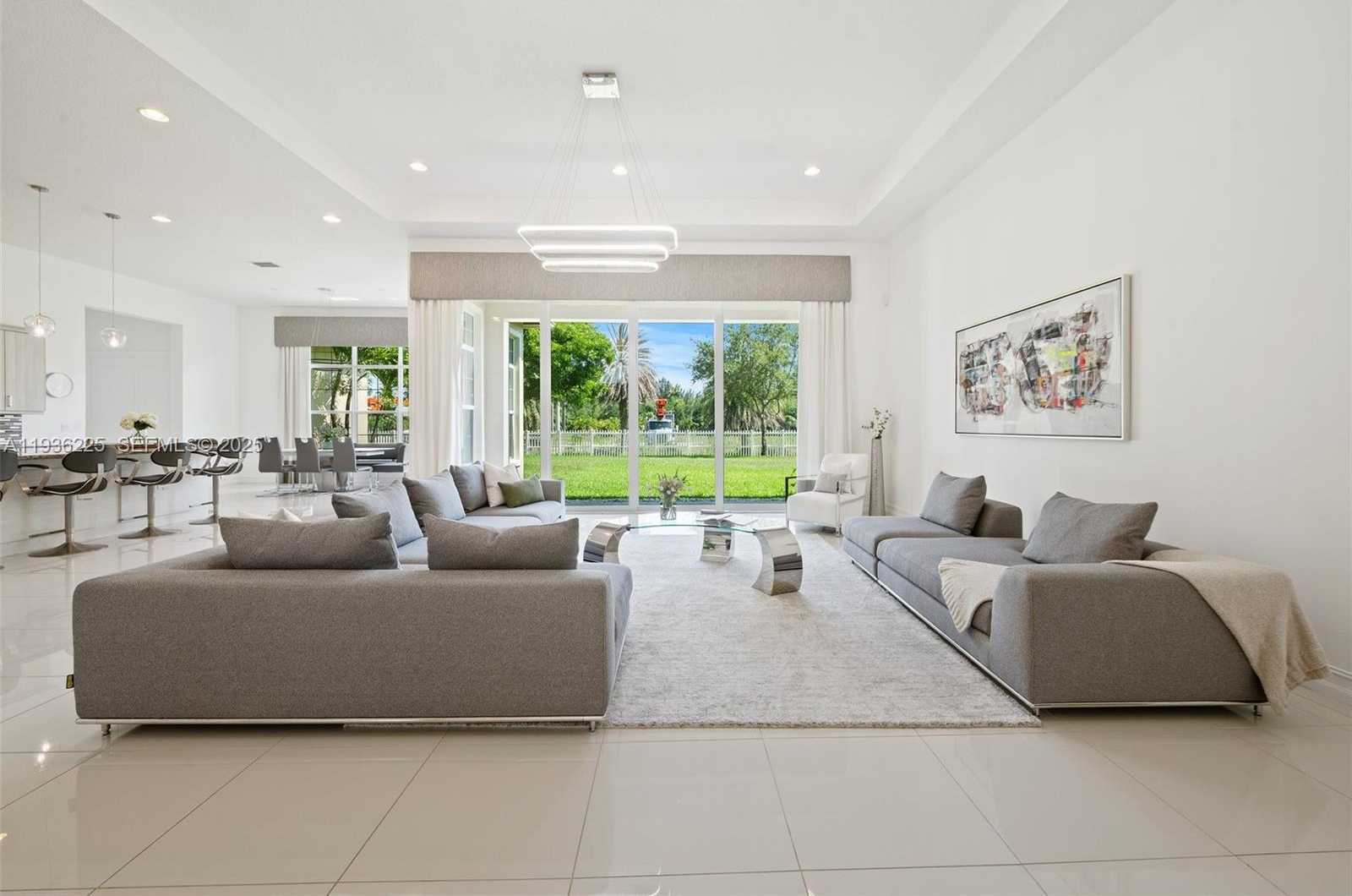 Small Image of 5292 SOUTH STERLING RANCH CIR, Davie Number 7