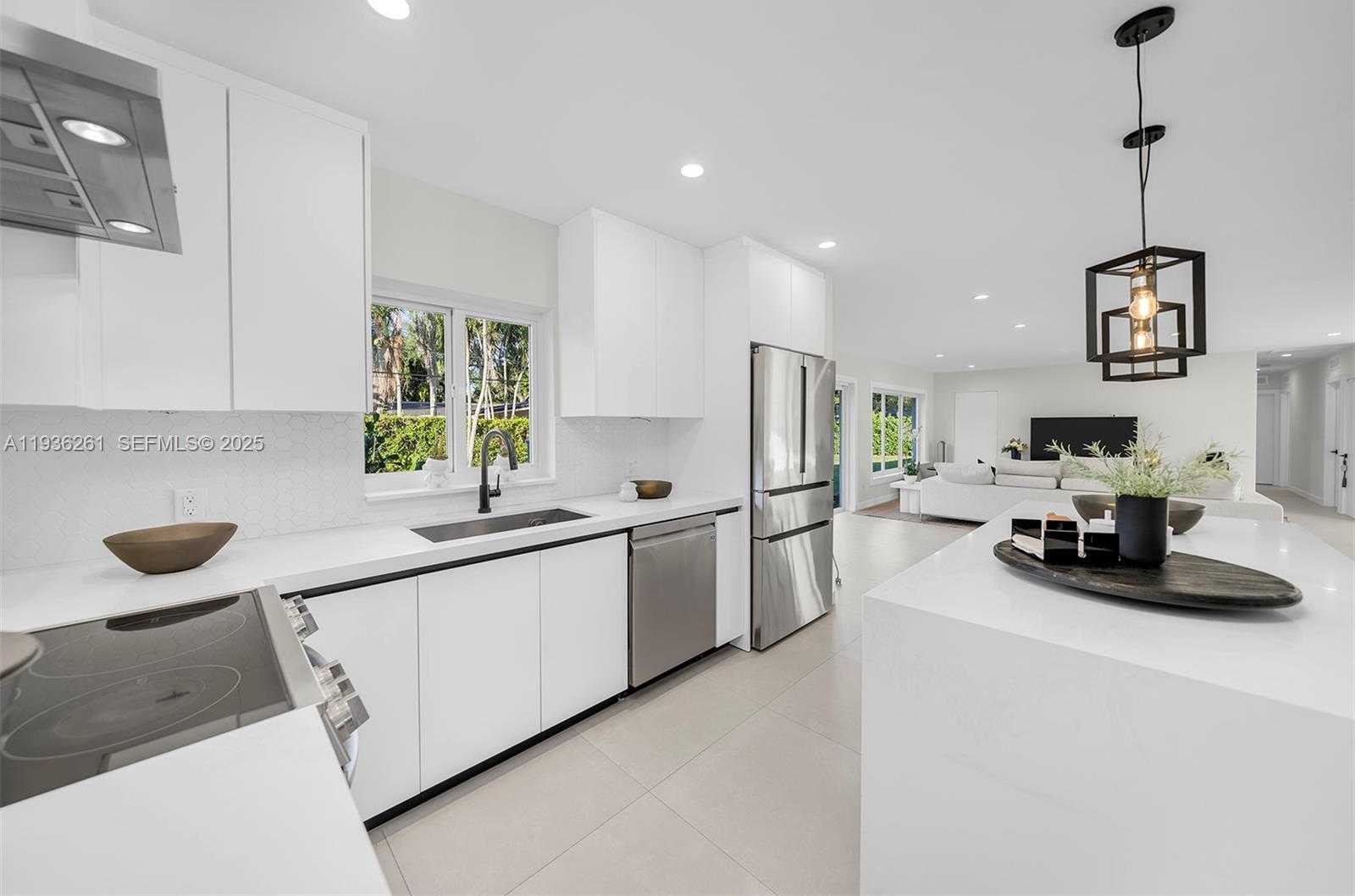 Small Image of 5835 SOUTH WEST 100TH TER, Pinecrest Number 11